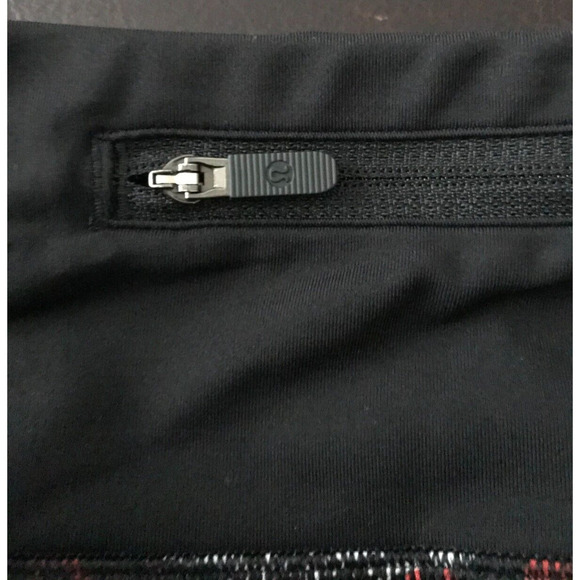 Lululemon Run Times Shorts II – Zen Garden Multi-Color Black - Size 4 - Picture 4 of 10